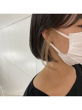 クララ サカエ(CLALA Sakae LA.DONNA group) ベージュイヤリング