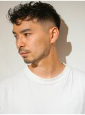 外国人風くせ毛ツイストブルームヘア
