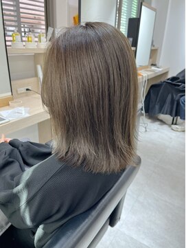 ケー 北千住(K.) 切りっぱなし×ハイトーングレージュ《北千住髪質改善カラー》