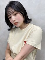 イルウィ(irwi)&nbsp;【トレンド】黒髪　ベージュインナーカラー　外ハネボブ