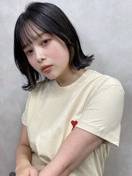 イルウィ(irwi) 【トレンド】黒髪　ベージュインナーカラー　外ハネボブ