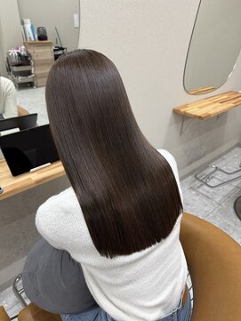 シカ 神戸三宮元町店(Cica) 髪質改善 春カラー 神戸三宮 縮毛矯正 くせ毛 ストレート