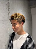 自然な毛流れでラフにキマるセンターパート×ニュアンスパーマ