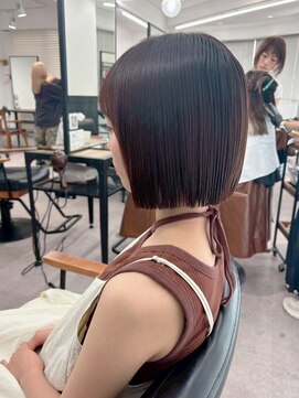 ネオリーブ クーロ(Neolive curro) 小顔タッセルボブ×縮毛矯正[酸性ストレート/横浜韓国]