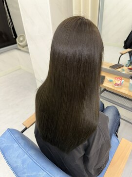 エミン(emyn) オリーブカラー【美髪革命】艶髪/髪質改善/縮毛矯正/代々木