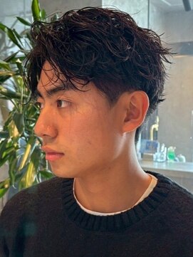 メンズサロン ブロック(Men's Salon bloc) ニュアンスパーマ ツーブロック 束感 20代30代 黒髪 黒髪 爽やか