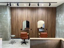 木の温もりを感じられそうな空間です。