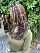 ディモアンド 表参道(Dimo&)&nbsp;xハイライトホワイトグレージュ/レイヤーカット/チェリーブラウ