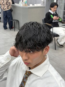 波巻きパーマ/メンズパーマメンズカットシャドウパーマ
