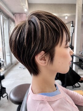 アンドコー(Andco) 【Andco】レイヤーショート×白髪ぼかしハイライト