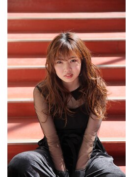 ソーホー ニューヨーク シズオカ(SOHO newyork SHIZUOKA) 束感のあるロングヘア