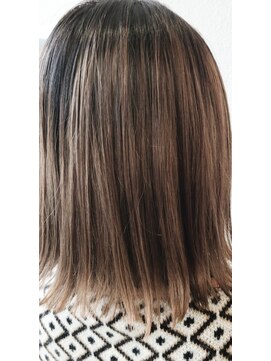 エイト オキナワ 沖縄新都心店(EIGHT okinawa) お客様スタイル_ブリーチ履歴×髪質改善【EIGHT　荒井】