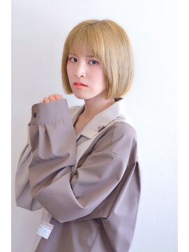 シャイニー(SHINY) ボブ_ブリーチ_ダブルカラー_ハニーベージュ_池袋