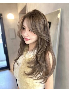 ガラ(GALA) ワンホンベージュ　小顔レイヤー