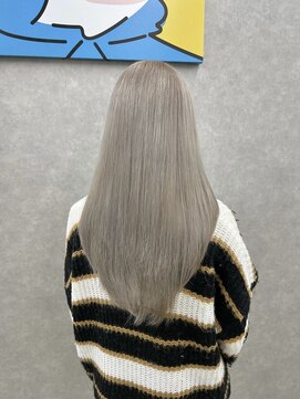 サロウィン 水戸(SALOWIN) 【EMA】ホワイトベージュ【タグチ】