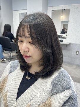 アデプト 北千住店(adept) 【adept北千住 エリ】ふわっとレイヤーボブ×暗めアッシュグレー