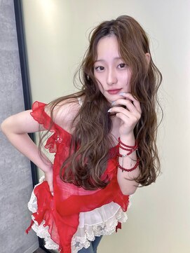 リリー(Lilley) ハッシュカット×小顔レイヤー×韓国風巻き×髪質改善