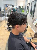 オゼル(OZEL) 【センターパートマッシュ】抜け感×色気を纏う上品メンズカット