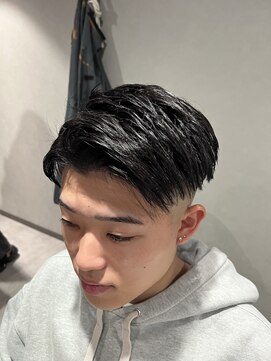 スウェル 柏店(Swell) MEN’S HAIR/サーフカール/刈り上げセンターパート/柏
