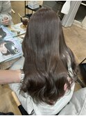 赤みを抑えて透明感◎オリーブベージュ