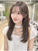 小顔見え顔まわりレイヤー×くすみオリーブ