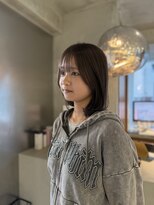 ニーイチイチ(211)&nbsp;ムースグレージュ/小顔