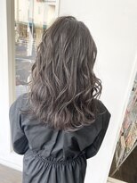 ブレイズ ザ サロン(BLAZE THE SALON)&nbsp;春にピッタリ!! 透明感×透け感の濃いめアッシュ【BLAZE 大庭】