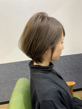 ウル(ULU) 丸みショート