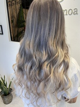 ラビス 浦和(Lovis) 魅力倍増カール/セミディ/シアーカラー/ダークアッシュ/姫カット