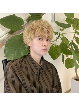 オリジン サロン(THE ORIGIN'S SALON) スペインカール風メンズマッシュウルフ