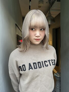 ジーナ(XENA) ミルクティーブロンド 渋谷 前髪カタログ