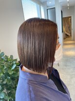 ソレカ(SORECA)&nbsp;【SORECA/ソレカ】ボブスタイル × 白髪ぼかしハイライト