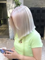 ヲタク(wotaku.)&nbsp;ホワイトカラーホワイトブリーチブロンドブリーチカラーボブ前髪