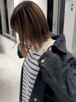 ヨーク(YOKE)&nbsp;【YOKE】外ハネボブ大人ボブローライトハイライトカラー