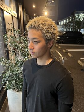 ボブ 金沢(BOB) 10代20代 メンズカット スパイキーショート ブリーチ パーマ