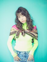 スタリー(Starry)&nbsp;外人風ウェーブロング20代/30代/40代/ハレマチ通り