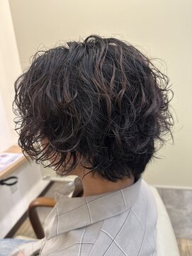 レイール(reir) ミディアムセンターパートスパイラル