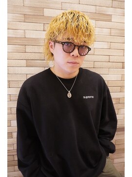 ロム 札幌大通(LOM) メンズブリーチパーマ【札幌】