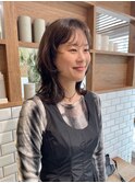 オリーブベージュにレイヤーウルフ