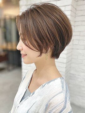 アビリタ(abilita) 丸みショート 美人ショート 前髪 ハイライト 白髪ぼかし 30代