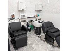 リアンカラー ゆめモール 那珂川店(lien color)の雰囲気（手洗いシャンプーでしっかり洗います【水素/トリートメント】）