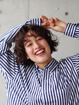 アトリエ ハンチ(atelier HUNCH) エアリーボブ