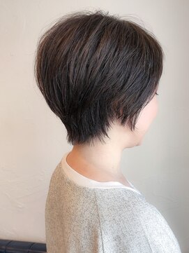 ウィロー(WILLOW) 【WILLOW】やわらかな美フォルムショート（井下貴史）