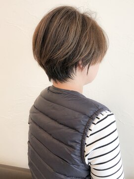 ウィロー(WILLOW) 【WILLOW京橋】30代ー40代にオススメのショートボブ(井下貴史)