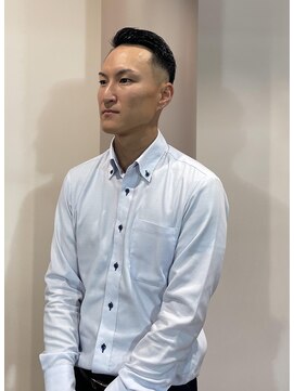 スモールバンブー small-bamboo ヘアーサロン フェード × ショート