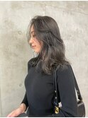 オリーブグレージュ