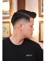 バーバーショップ ダリー(BARBERSHOP DALIE) スキンフェードサイドパートバーバースタイル