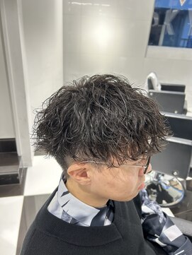 オーシャントーキョー(OCEAN TOKYO) メンズパーマツイスパ波巻きスパイラルマッシュセンターパート