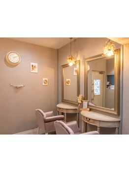 【新在家徒歩２分】女性スタイリストのマンツーマンサロン＊大型店が苦手な方にもオススメです。