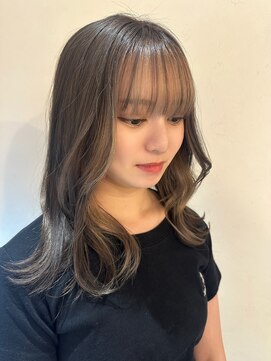 オーバルヘアー(OVAL hair) ふんわりレイヤー透明感カーキアッシュ